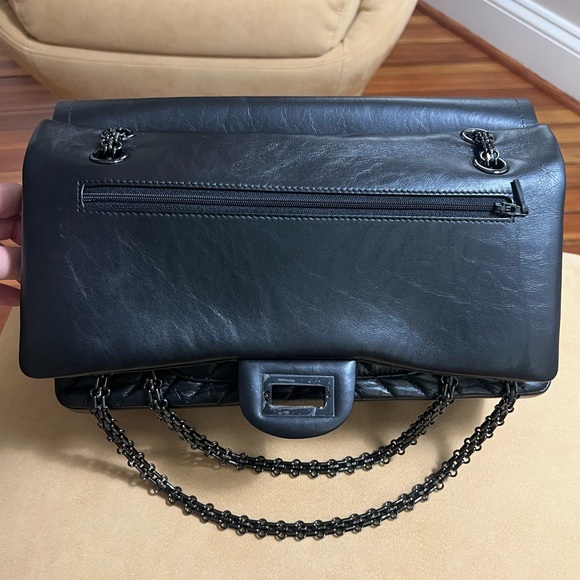CHANEL So Black 2.55 Reissue 226 Chevron Flap Bag - Picture 3 of 13